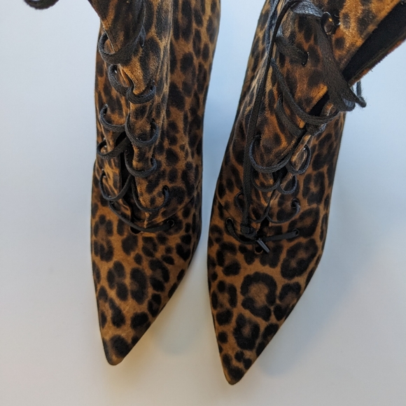 Saint Laurent cheetah print lace up bootie. - Picture 4 of 6